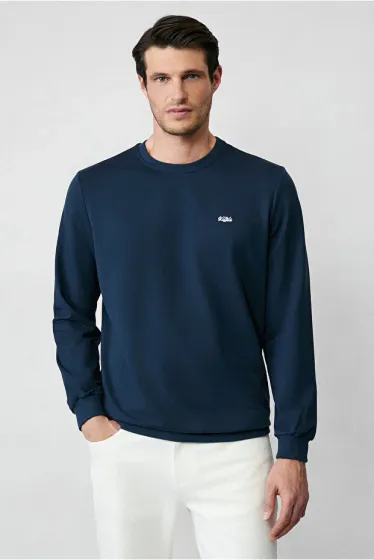 Bisiklet Yaka Regular Fit Nakışlı Basic İnce Sweatshirt