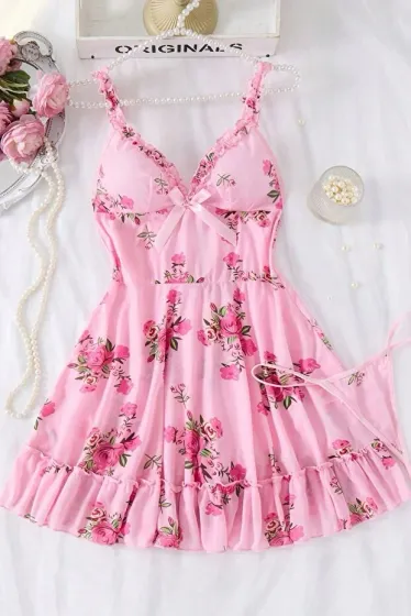 Pembe Gül Desenli Fırfır Askılı Fiyonk Detaylı Mini Gecelik